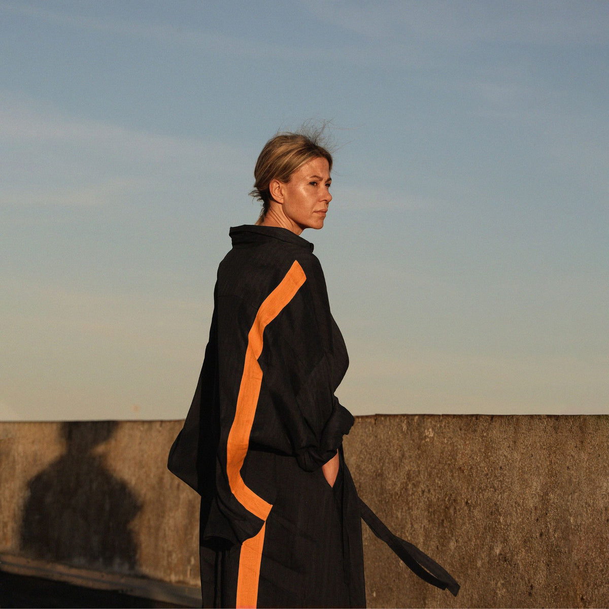 SHIRT-COTON-BLACK-OVERSIZED-LR3-LOUISRUBI