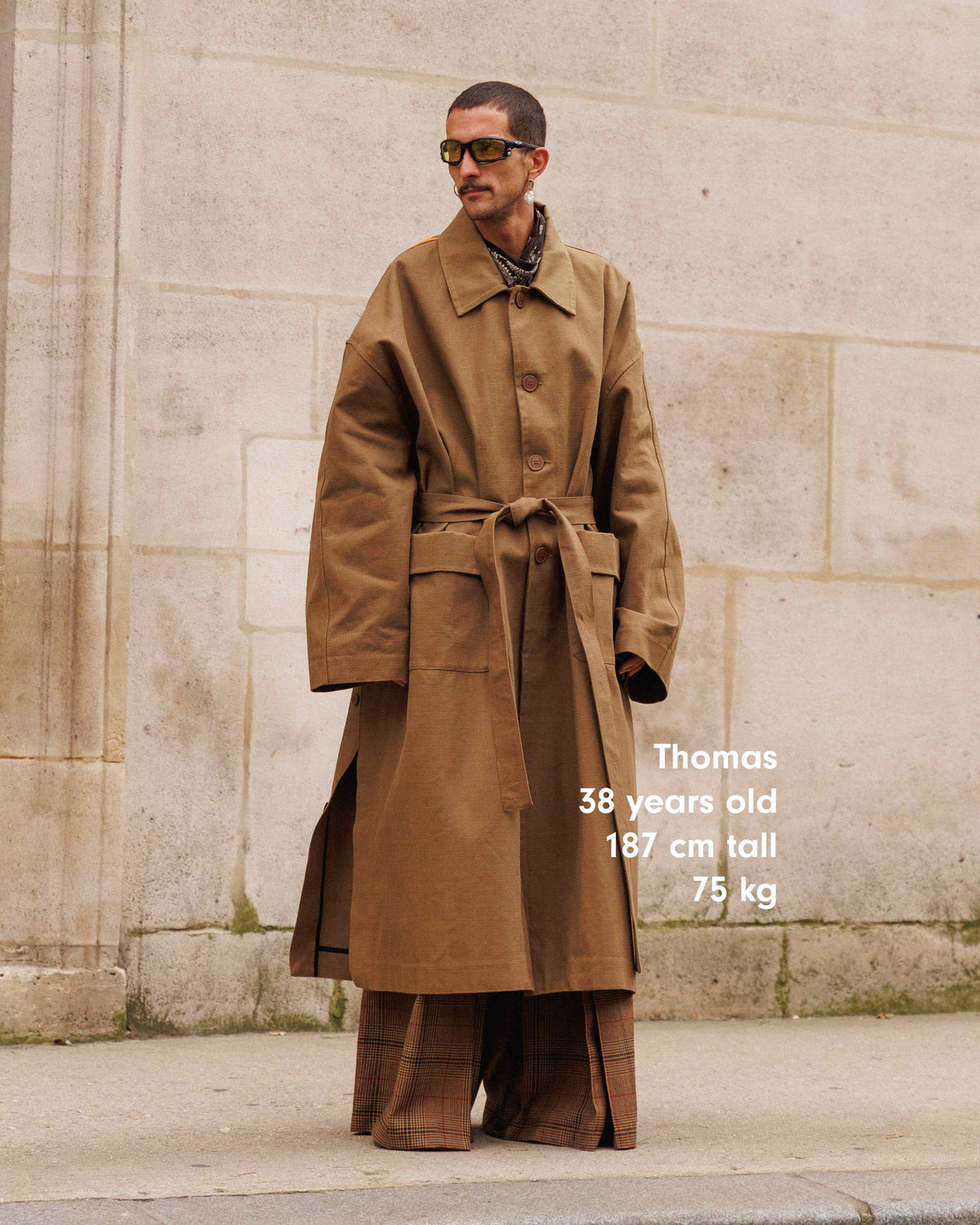CAMEL-LIGHT-COAT-STREETSTYLE-LR3-LOUIS-RUBI