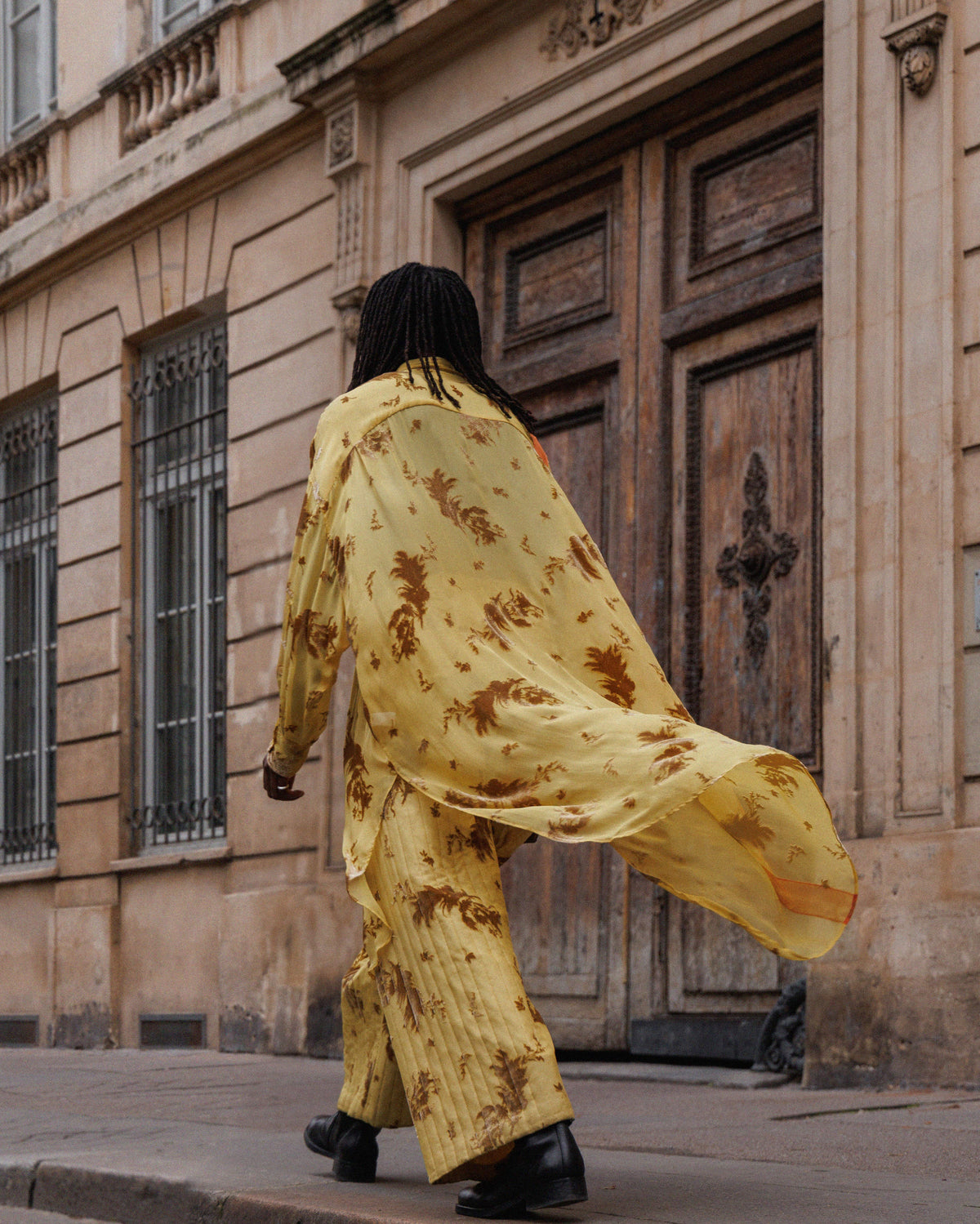 YELLOW-SILK-LONG-SHIRT-STREETSTYLE-LR3-LOUIS-RUBI