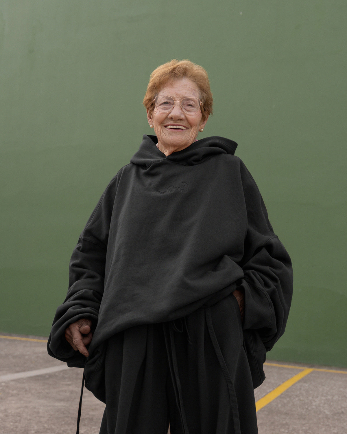 BALCK-TRACKSUIT-PORTRAIT-LR3-LOUIS-RUBI